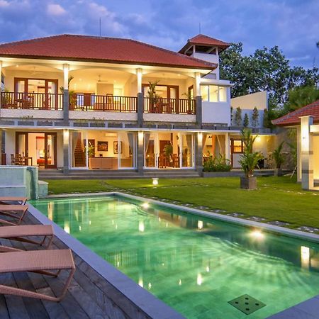 Villa Yenian By Villa Finder Canggu Exterior foto
